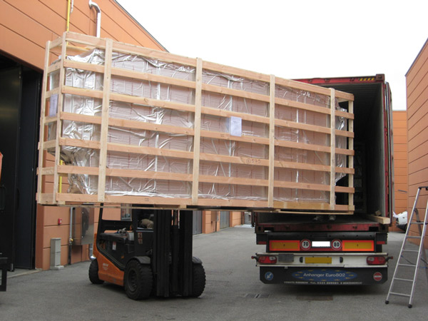 Imballi in legno con sacco barriera prodotti dalla falegnameria Galli